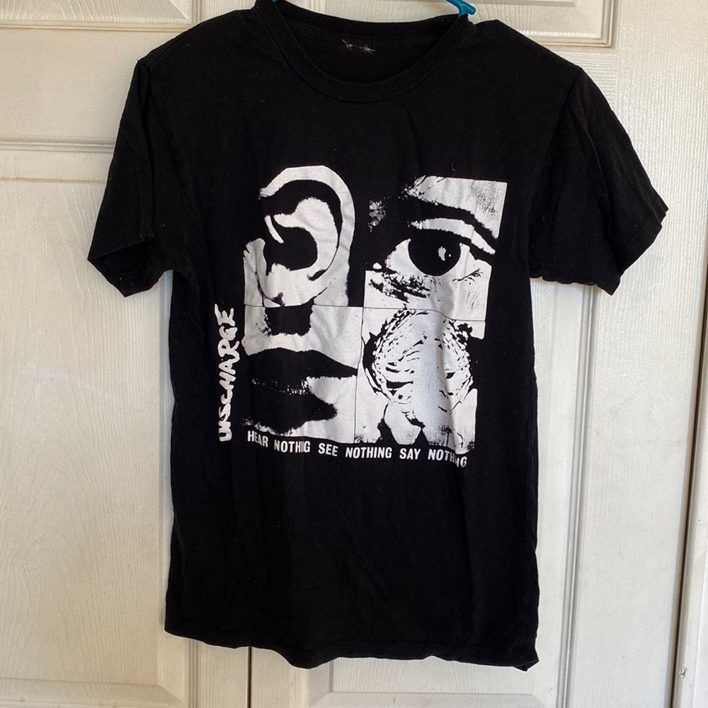 Discharge - Hear Nothing, See Nothing, Day Nothing